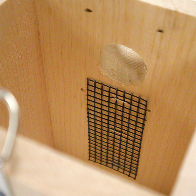 Classic Western Bluebird House w/ Extra Large Roof